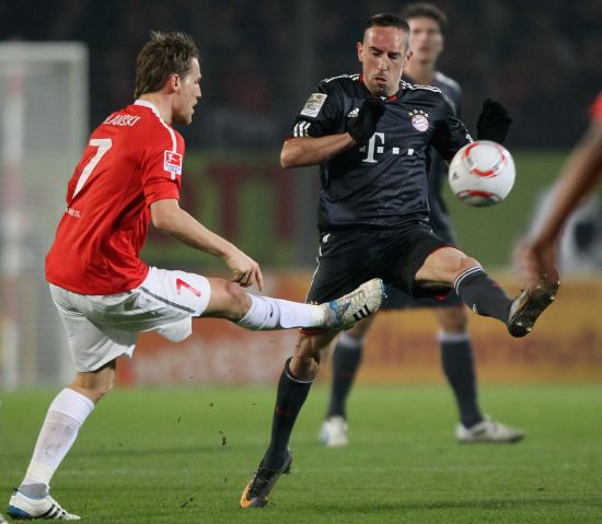 既考验团队, 体的国际龙