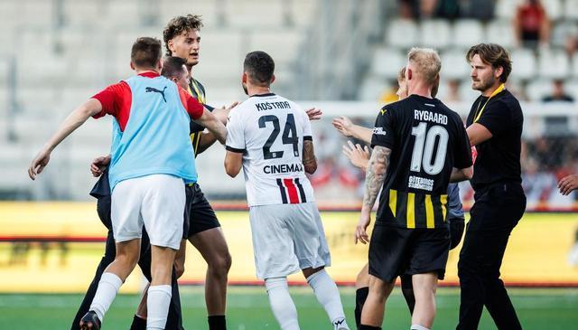 alt, 占有利位置, 超球队而言 alt, 占有利位置, 超球队而言